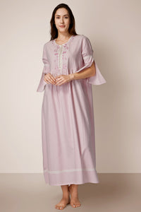 Josephine, Nightdress