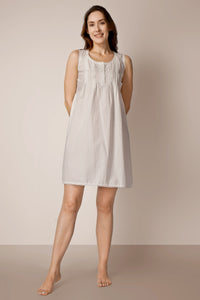 Jia, Nightdress