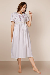 Melissa, Nightdress