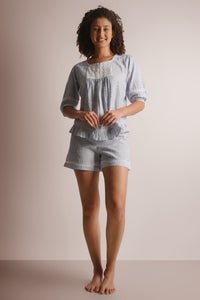 Sandra, Shorts & Top