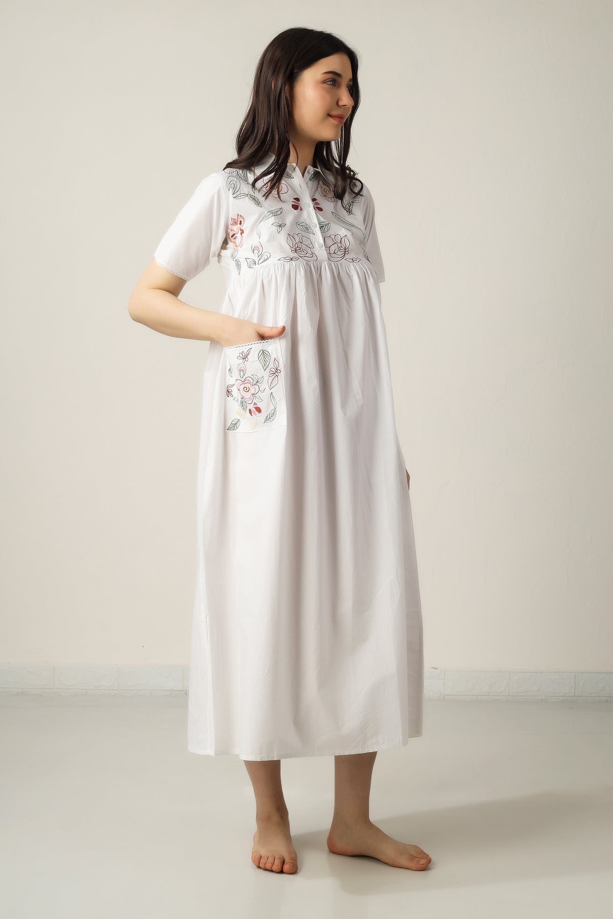 Bailey, Dress