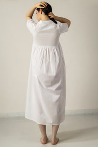 Bailey, Dress