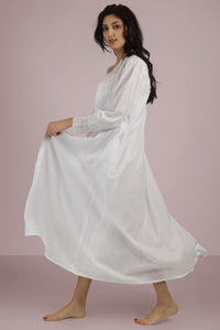 Cecilia, Nightdress & Gown