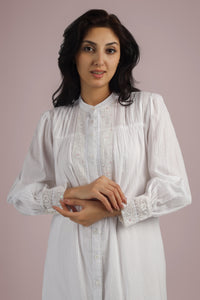 Cecilia, Nightdress & Gown