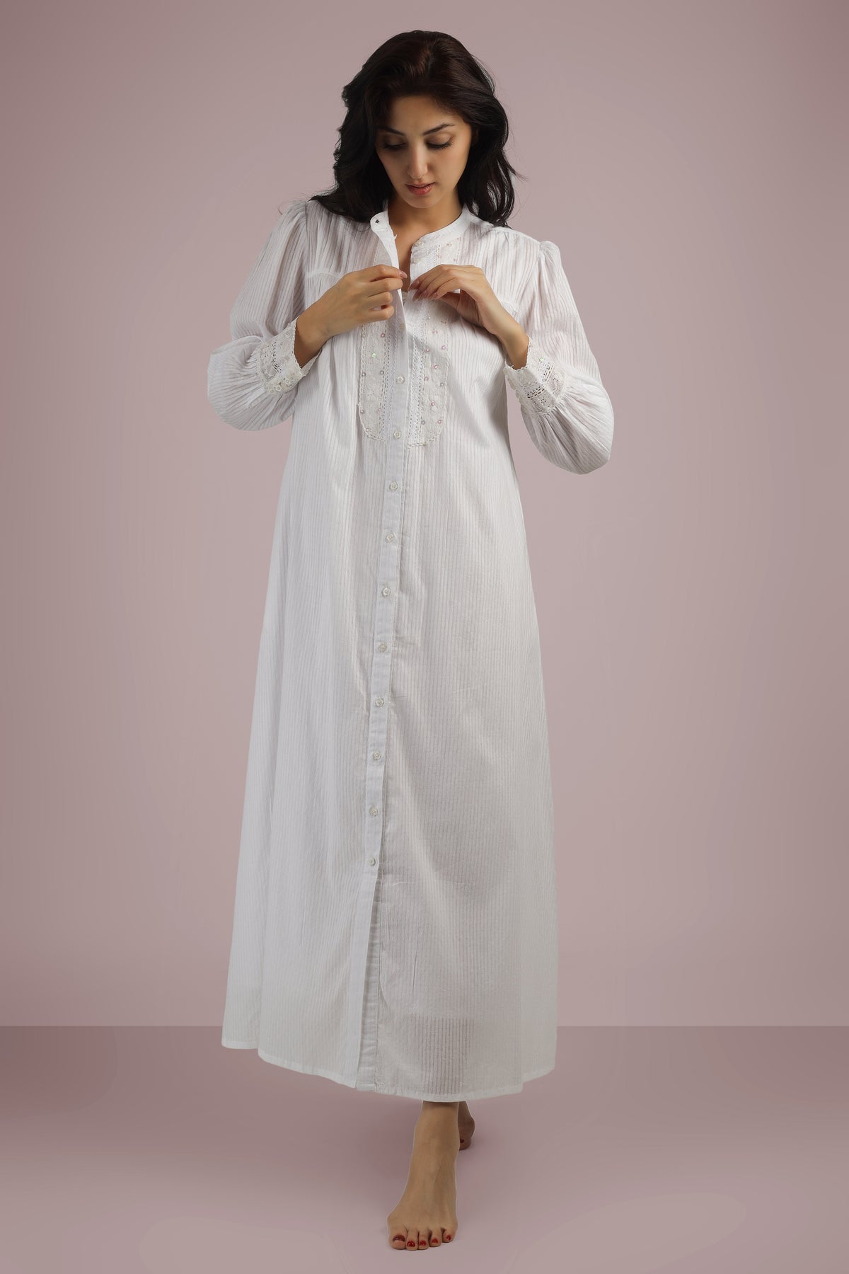 Cecilia, Nightdress & Gown