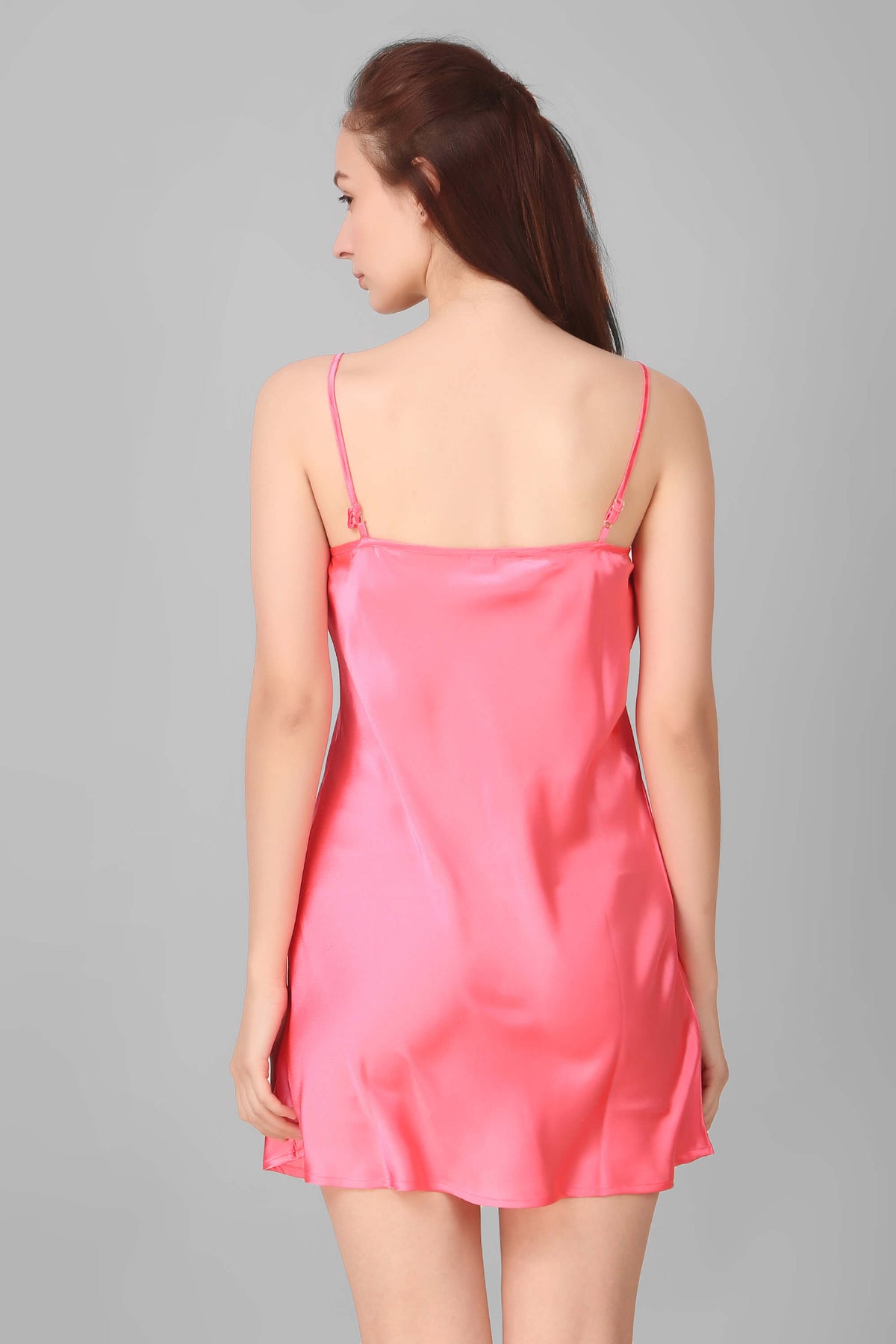 Nicole, Nightdress & Gown