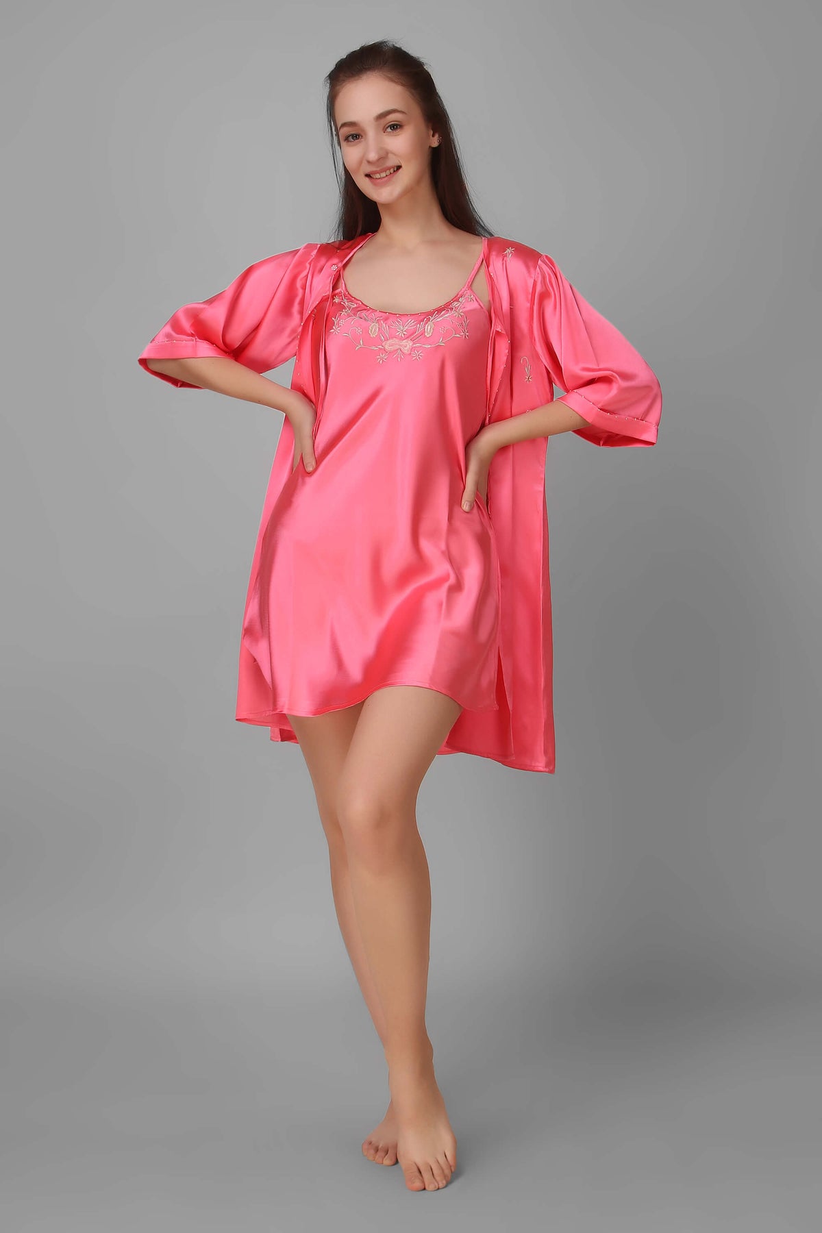 Nicole, Nightdress & Gown