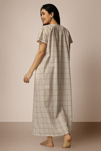 Rene, Nightdress