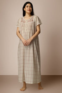 Rene, Nightdress