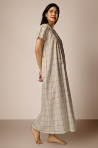 Rene, Nightdress