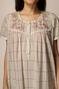 Rene, Nightdress