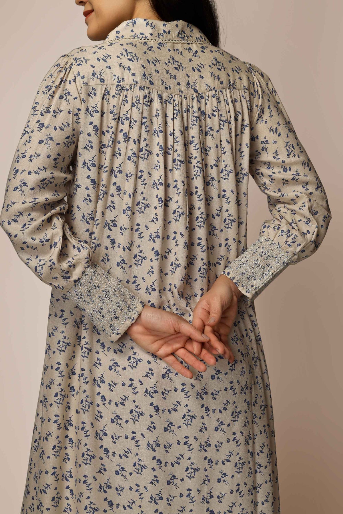 Gretel, Nightdress
