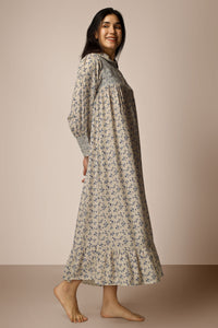 Gretel, Nightdress