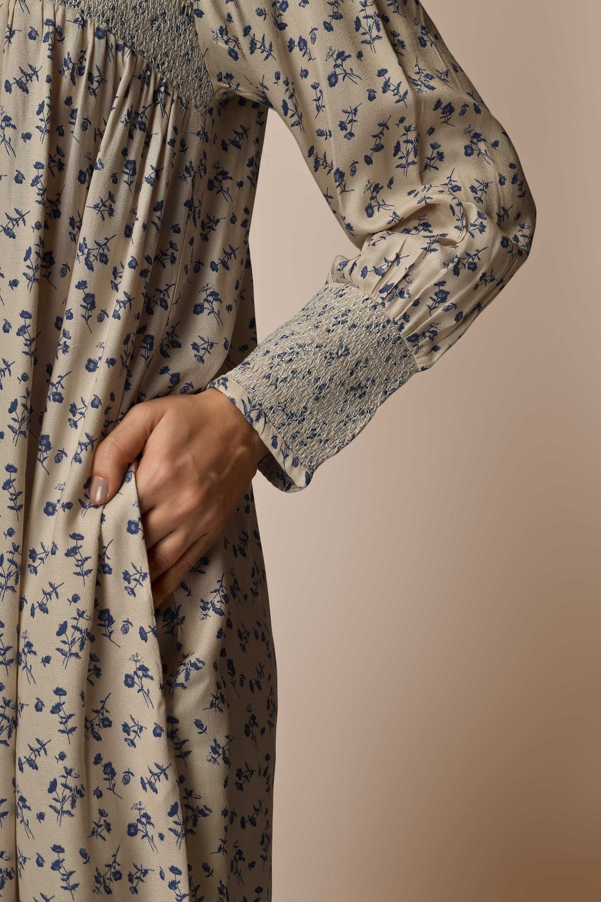 Gretel, Nightdress