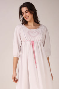 Sophia, Nightdress