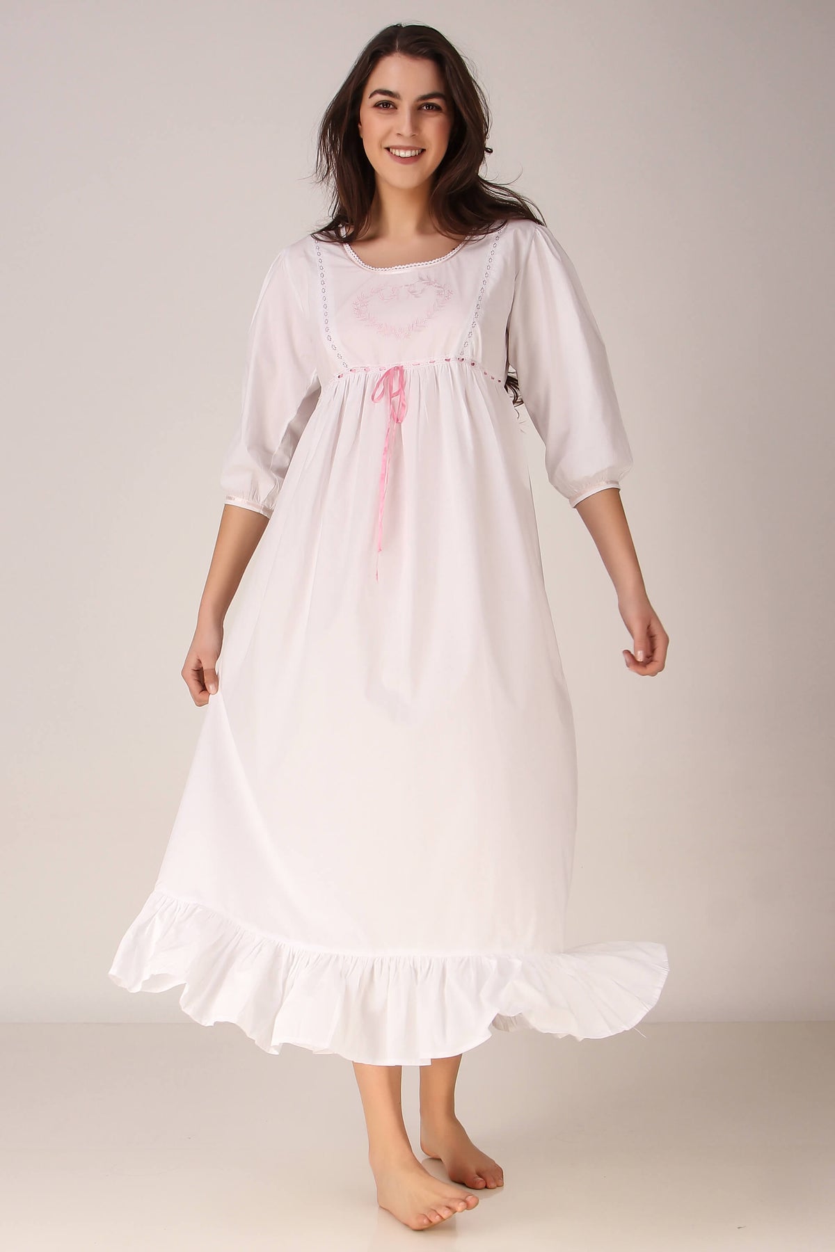 Sophia, Nightdress