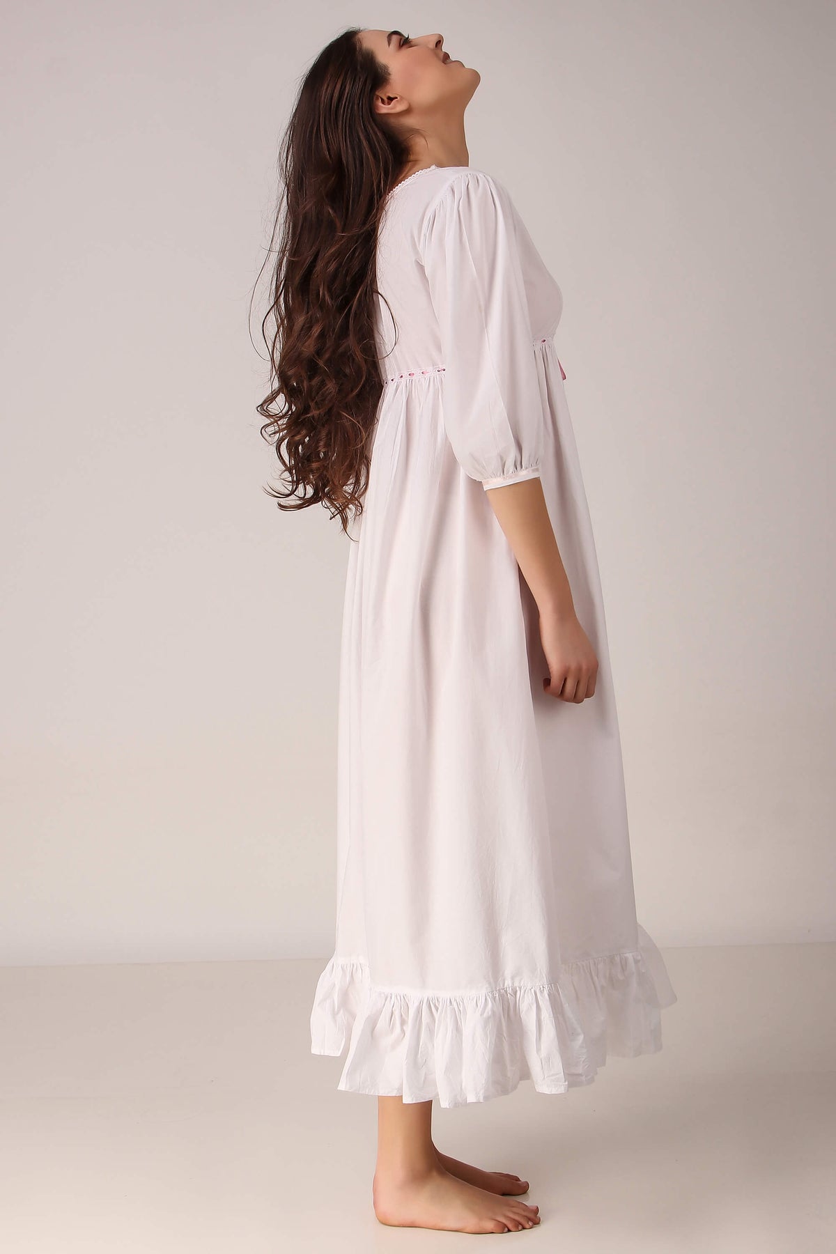 Sophia, Nightdress