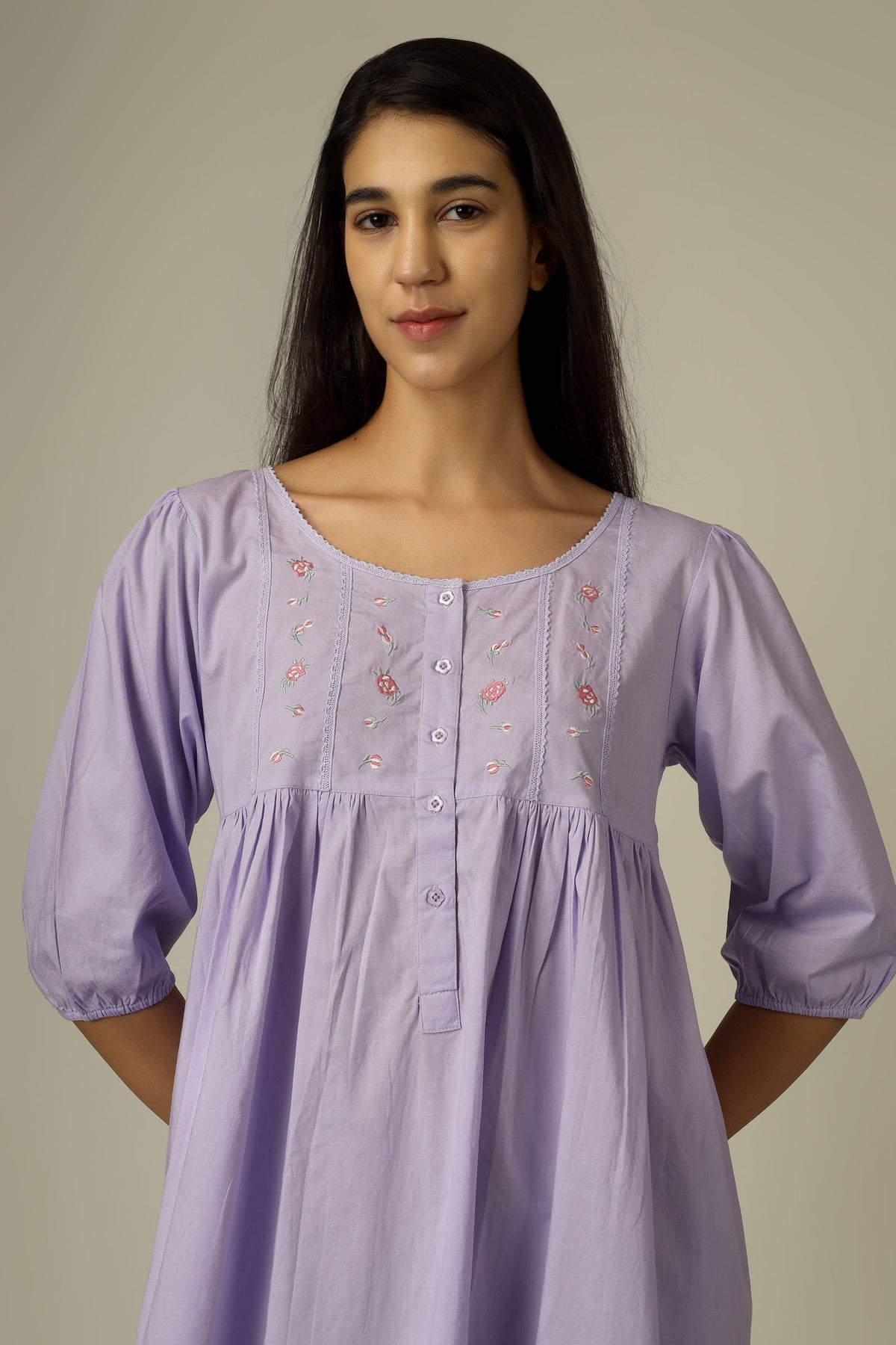 Barbara, Nightdress