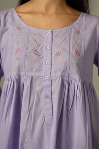 Barbara, Nightdress