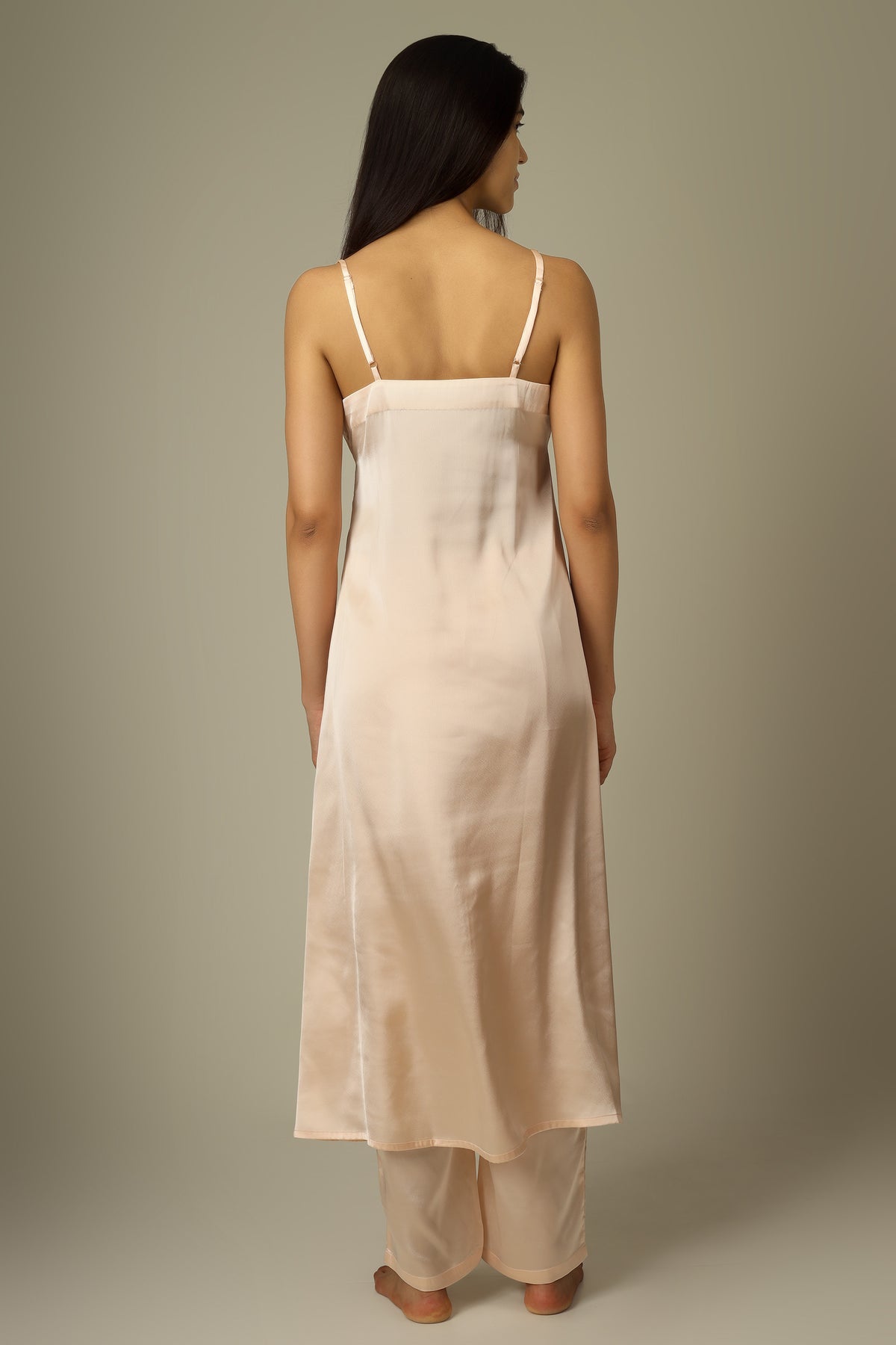 Enzo, Co-ord with Gown