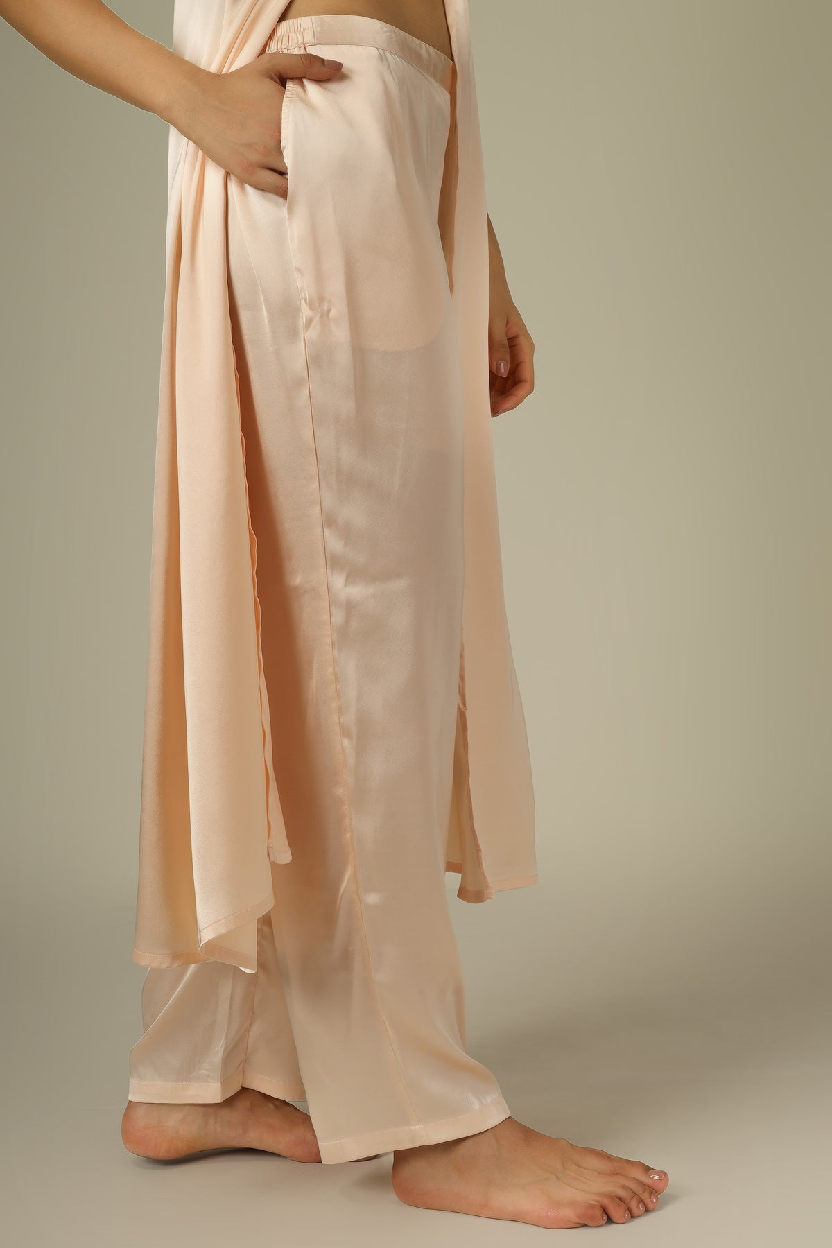 Enzo, Co-ord with Gown