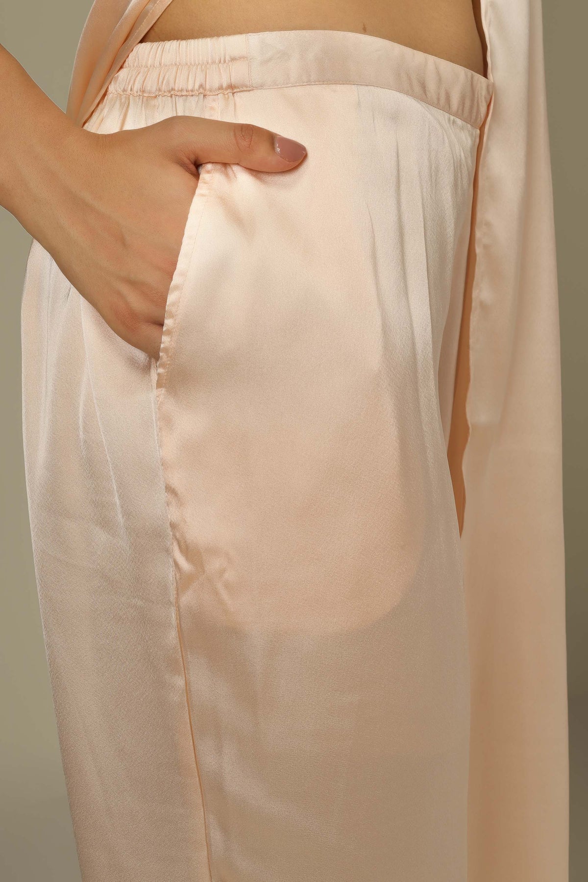Enzo, Co-ord with Gown