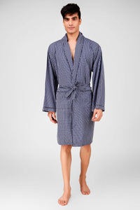Men's Ron robe in checkered navy fabric, perfect for comfort.