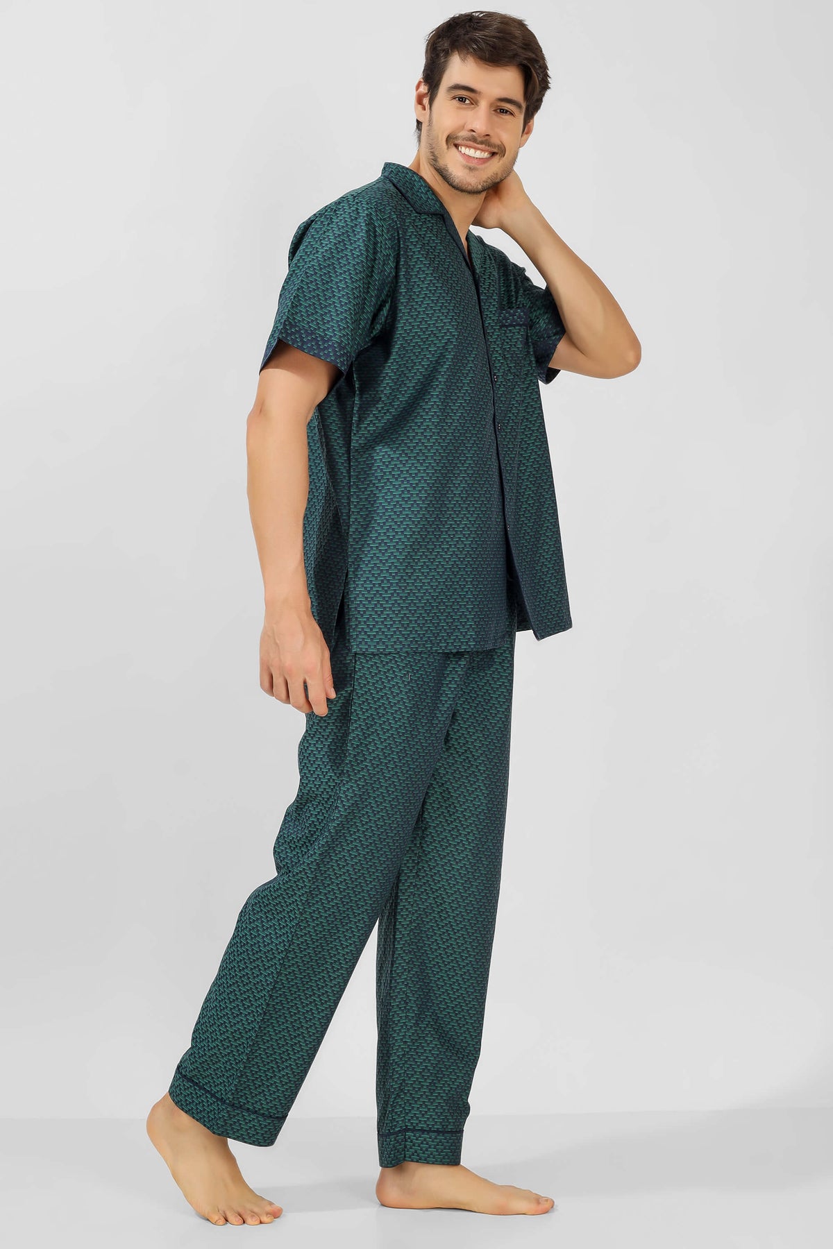 Aldo men's pyjama suit in stylish green pattern, perfect for comfortable lounging.