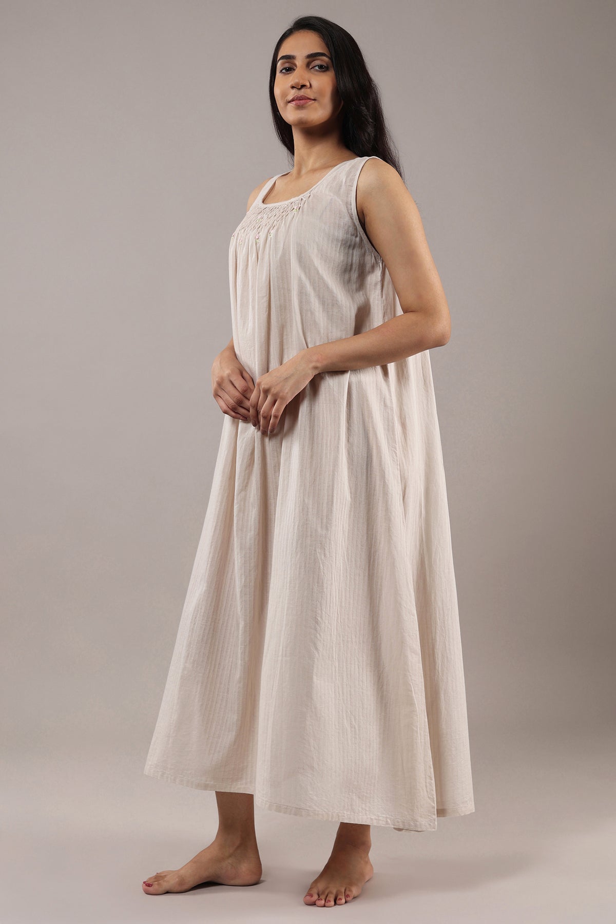 Brisa, Night Dress & Gown