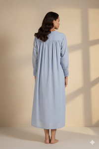 Brisa, Nightdress & Gown