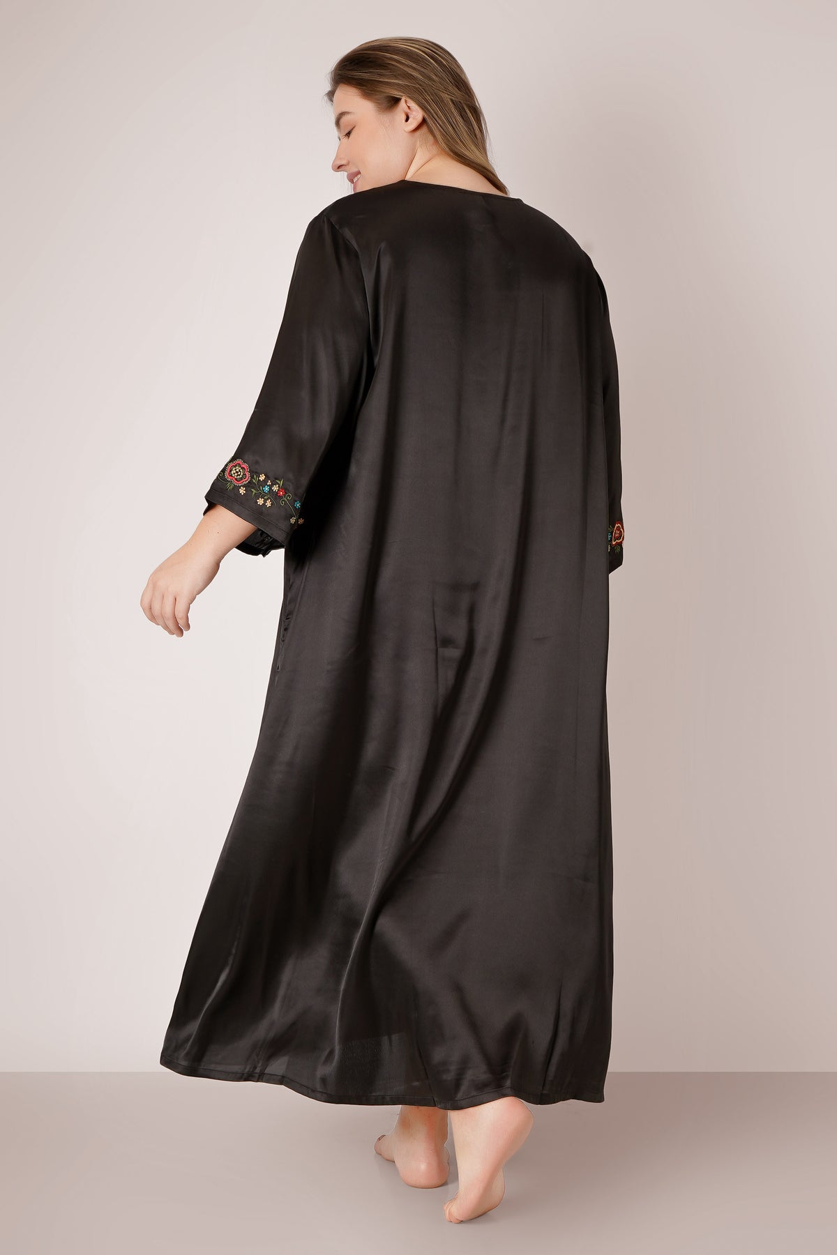 Boho-Chic, Embroidered Kaftan