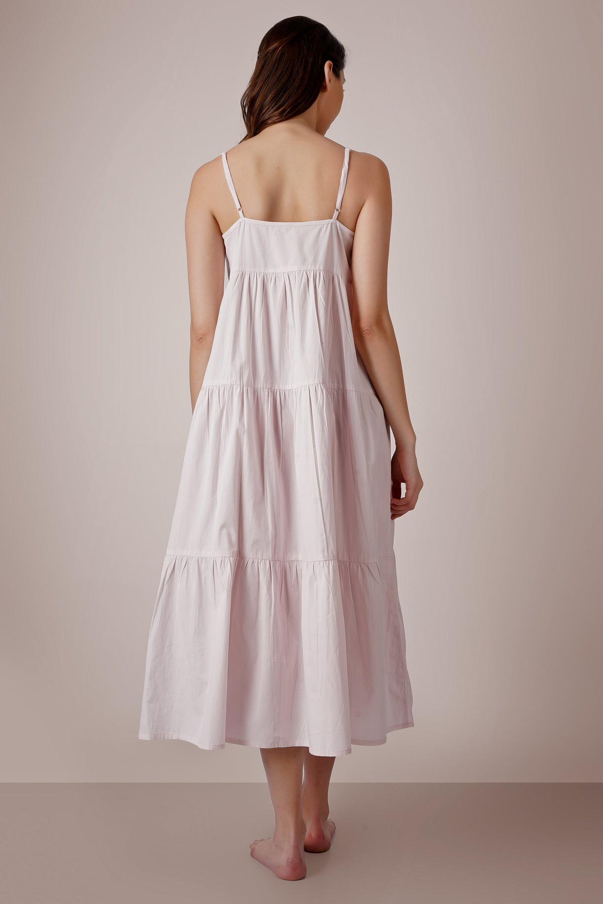 Victoria, Nightdress & Gown