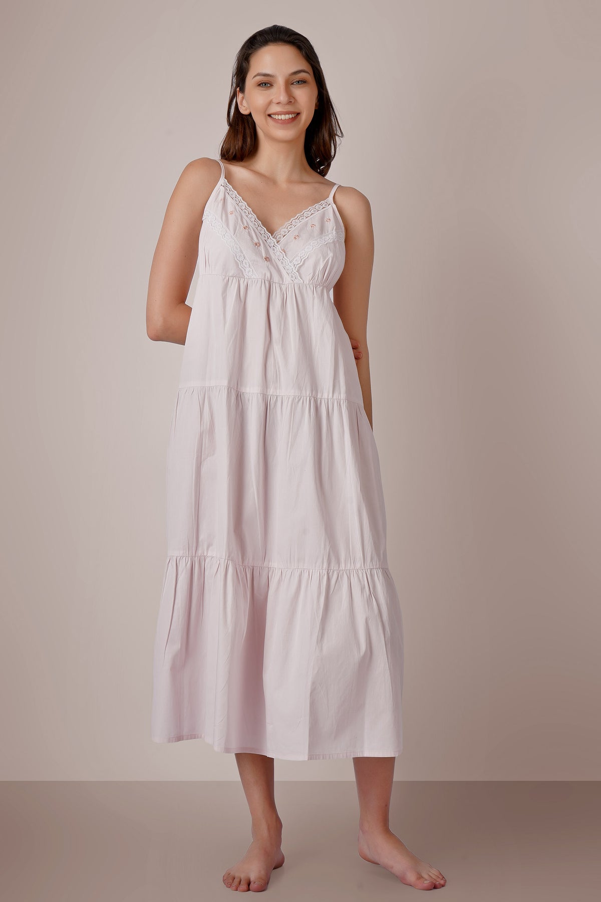 Victoria, Nightdress & Gown