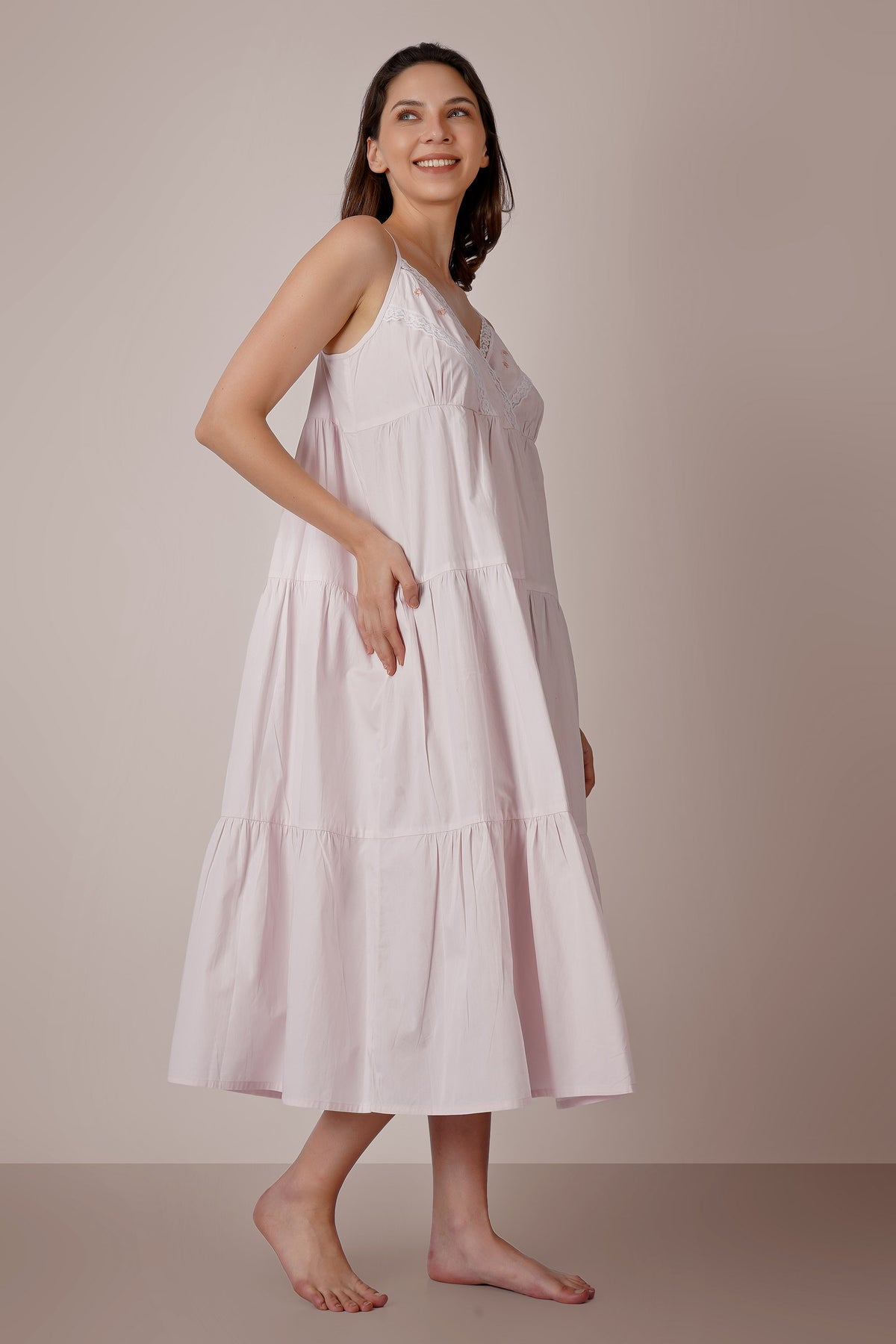 Victoria, Nightdress & Gown