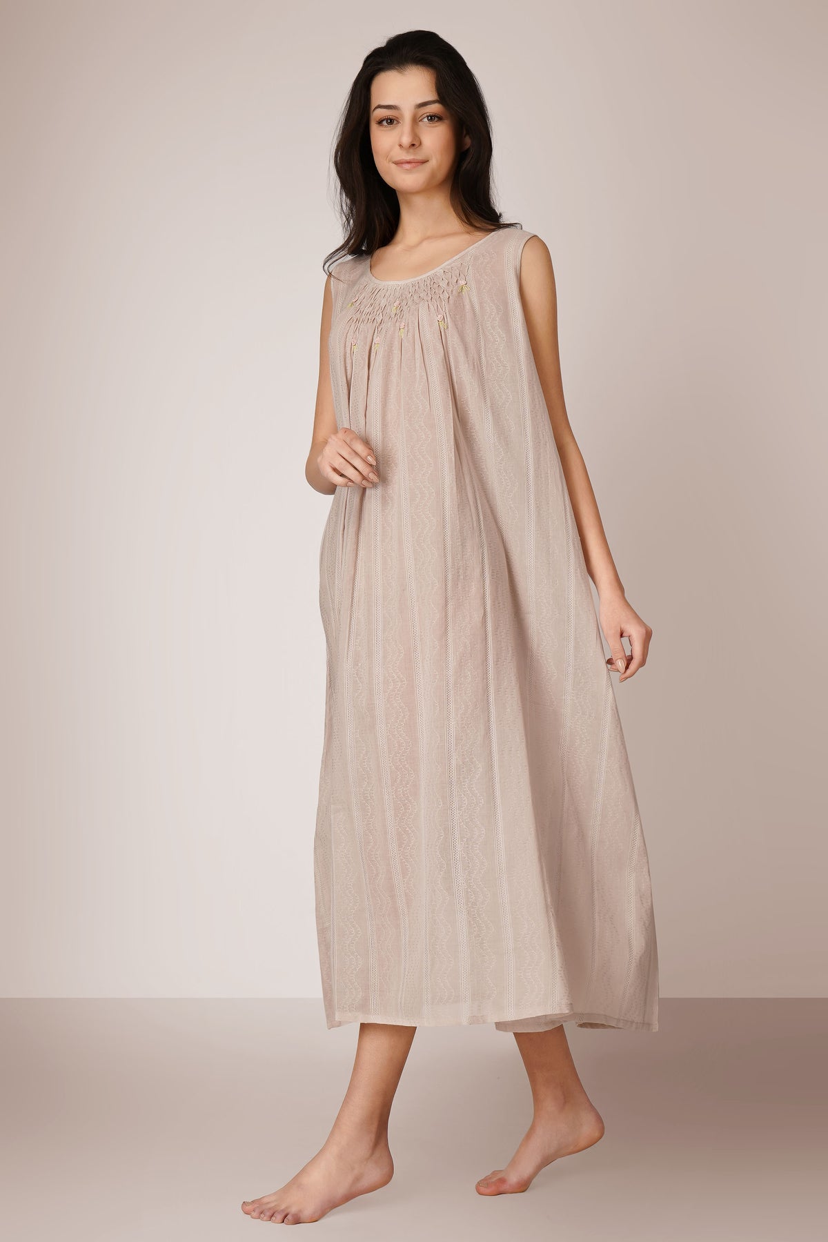 Brisa, Night Dress & Gown