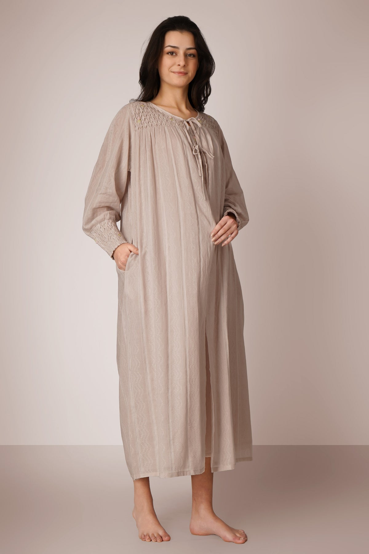 Brisa, Night Dress & Gown