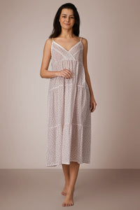 Victoria, Nightdress & Gown