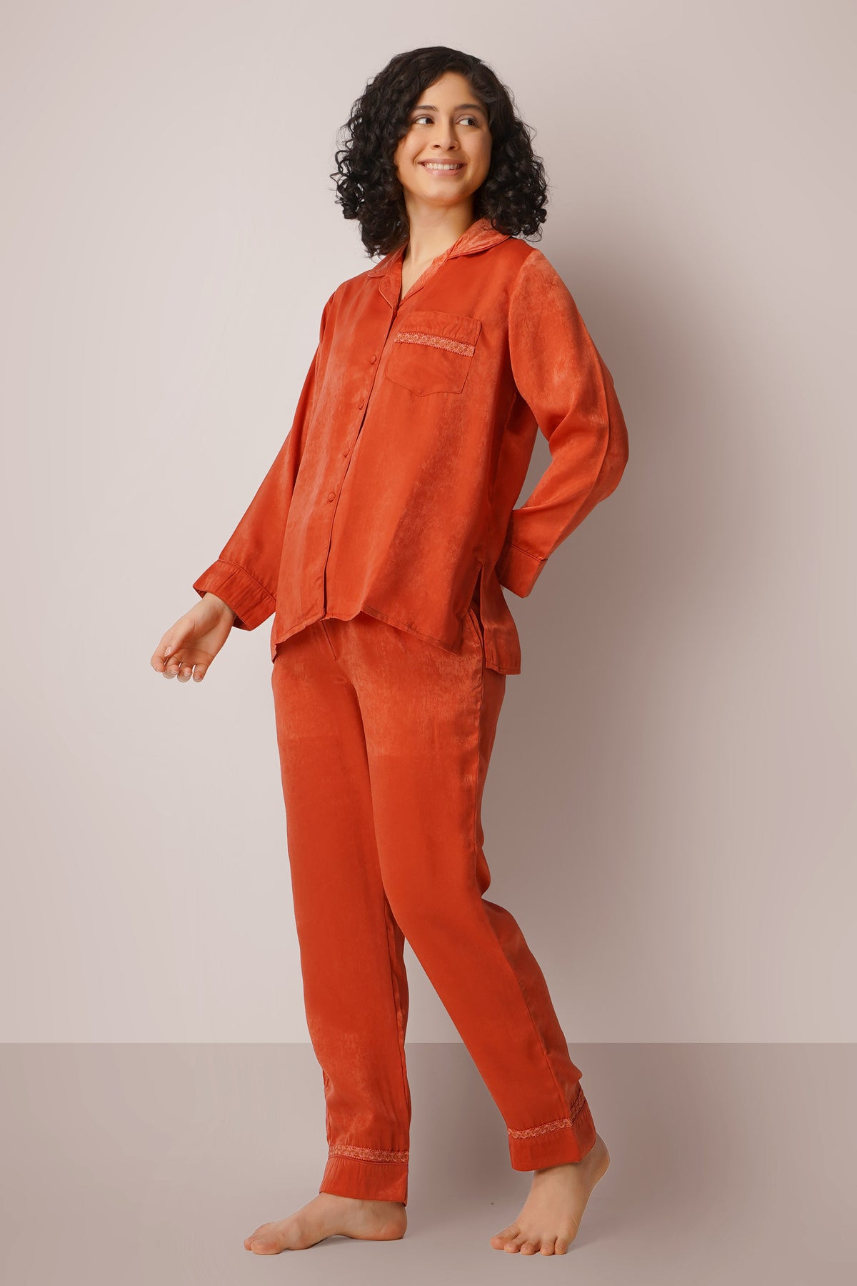 Maisel, Pyjama Suit