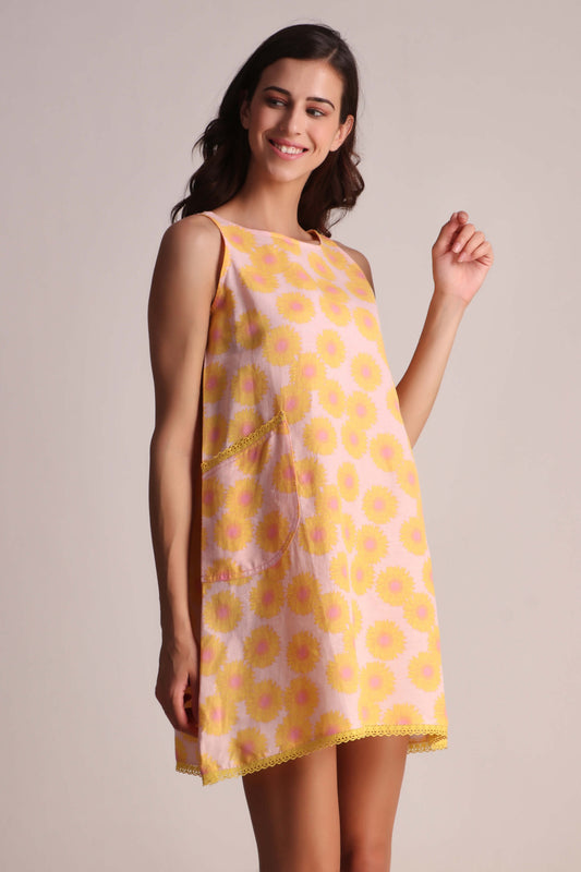 Twiggy, Dress
