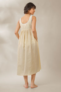 Kate, Dress