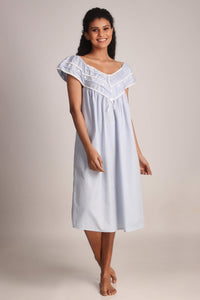 Rena, Nightdress