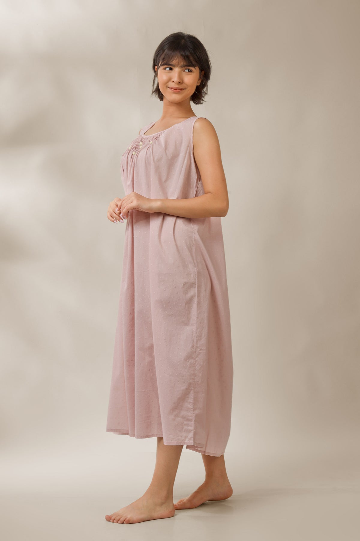 Brisa, Night Dress & Gown