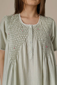 Agatha, Smocked dress