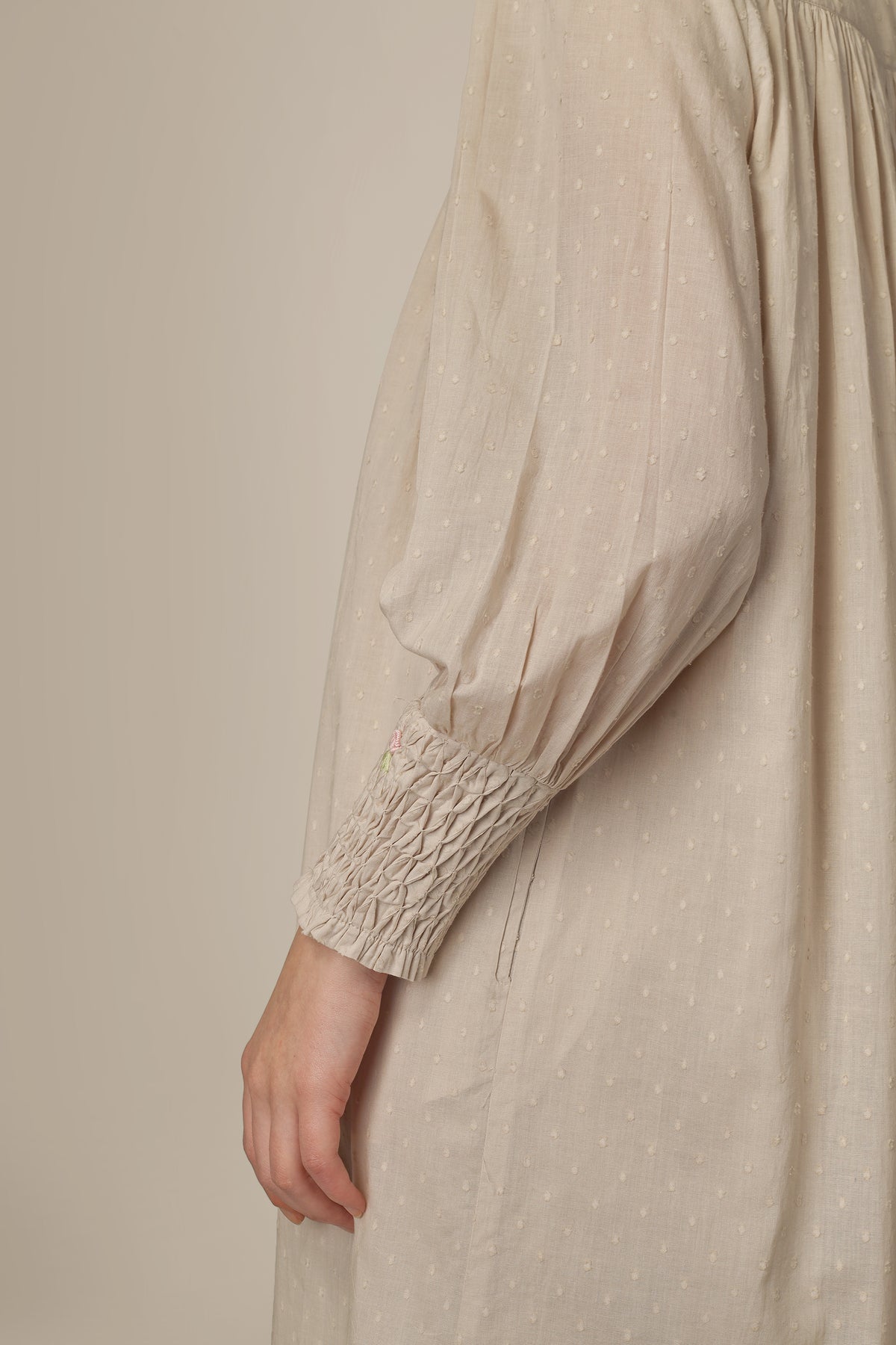 Brisa, Night Dress & Gown