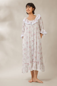 Maghra, Nightdress