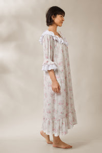 Maghra, Nightdress