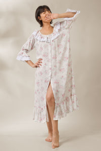 Maghra, Nightdress