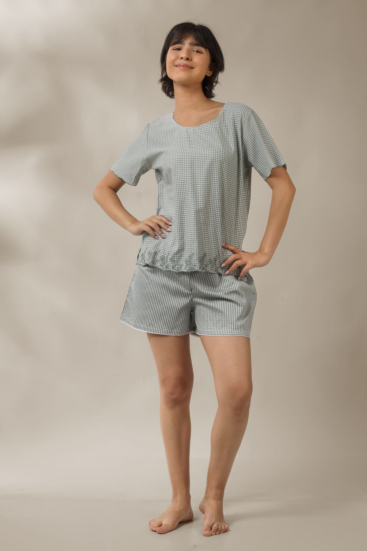 Dove, Shorts & Top