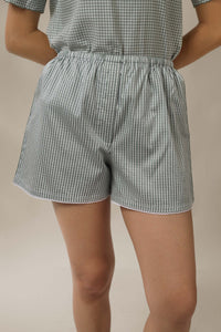 Dove, Shorts & Top