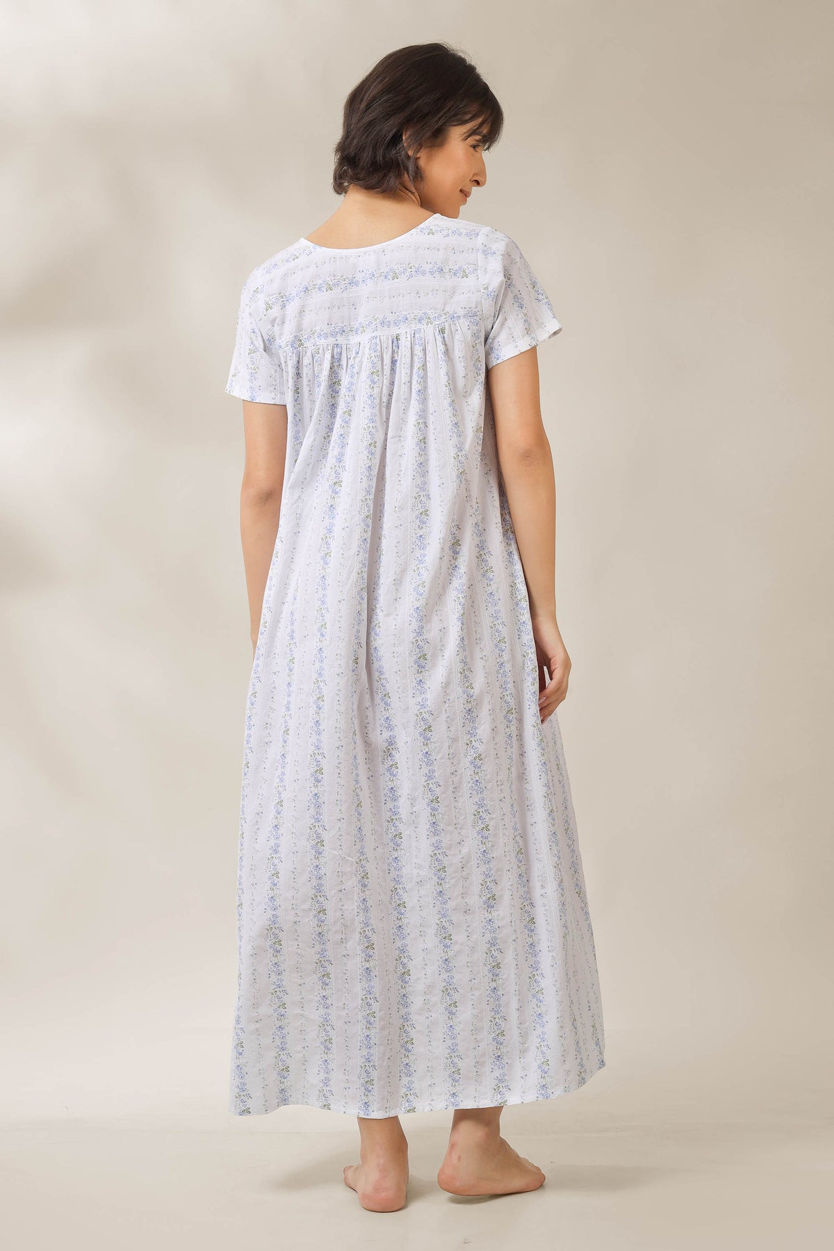 Buttercup, Nightdress